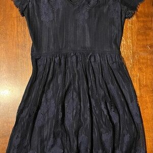 Elegant Navy Blue Lace Formal Dress